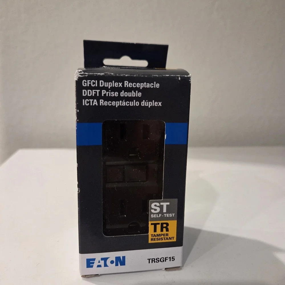 Eaton TRAFGF15LA-BX-LW GFCI Duplex Receptacle Outlet Eaton TRAFGF15